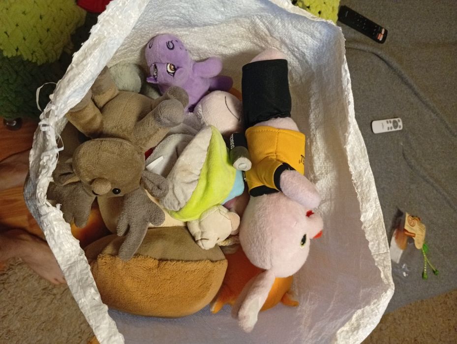 Мягкие игрушки,почти новые!