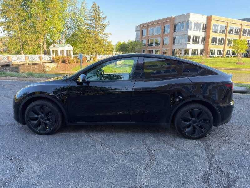 2025 Tesla Model Y Long Range