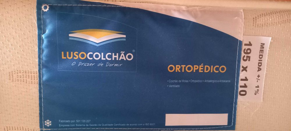 Colchão + estrado com pés (110x195 cm)