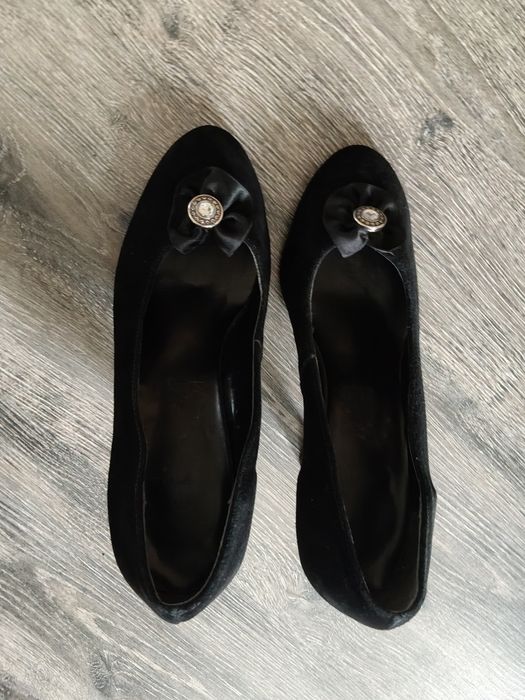 Buty na obcasie 38
