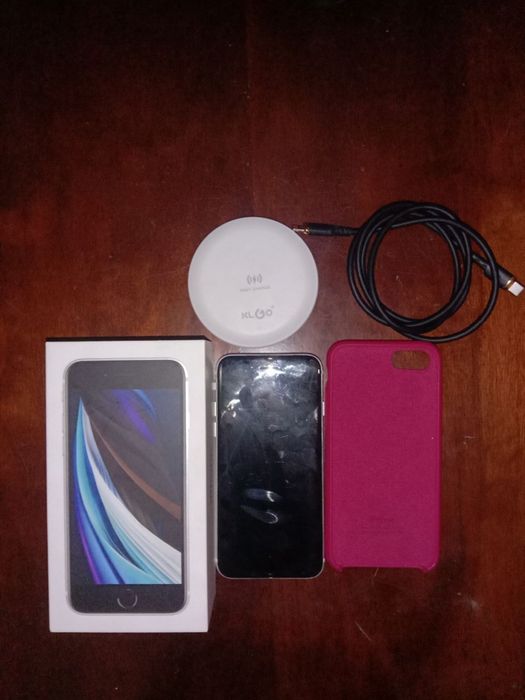 КОМПЛЕКТ Iphone SE 2020 (ген2) 128gb 100% акб, неверлок, физ симка