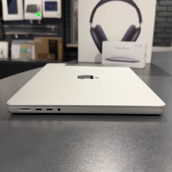 Apple MacBook Pro 14" 2023 M3 Pro 18gb RAM 512gb SSD В НАЯВНОСТІ!