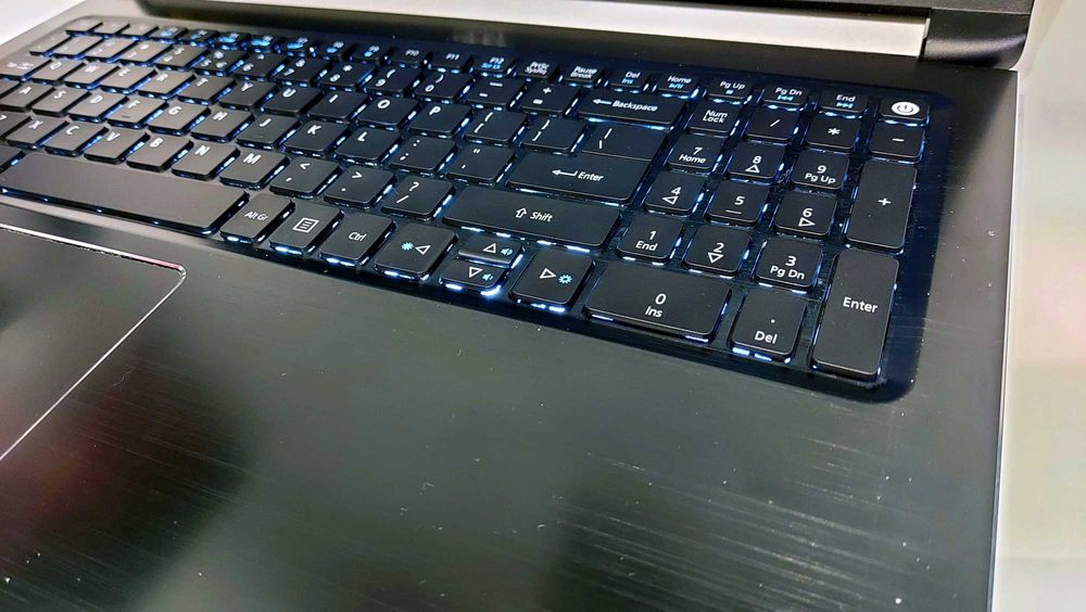 ACER gaming - i5 IPS 650GB Win11 GRY