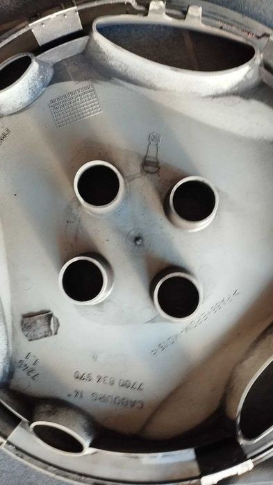 Tampos de Jantes 14” – Renault e Peugeot (Usados)