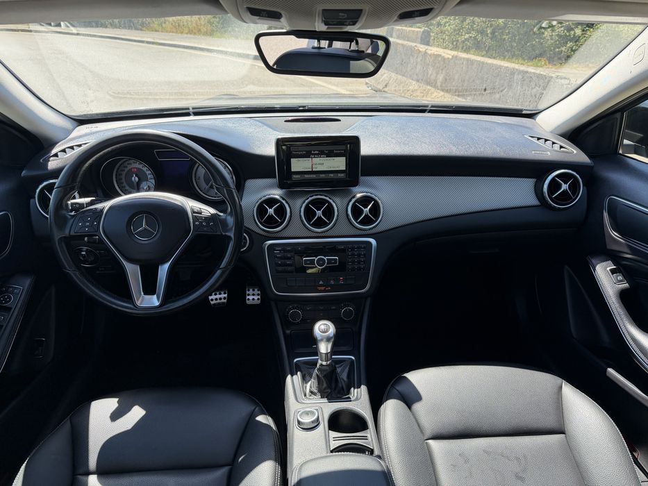 Mercedes Gla 180d AMG