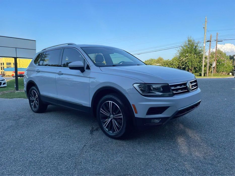 Volkswagen Tiguan 2.0T Sel Premium      2018