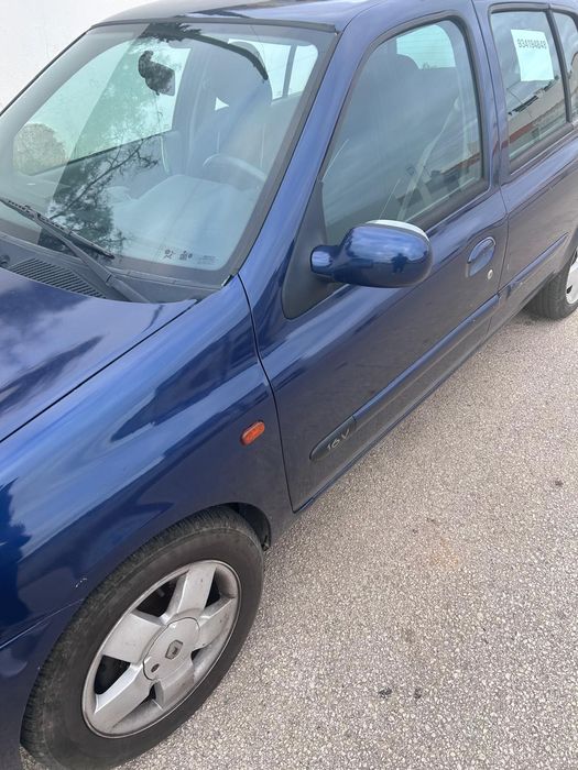 Renault clio negociável