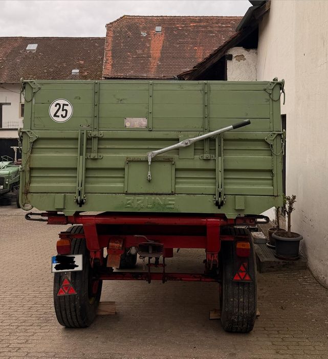 Przyczepa Bruns 8 ton 3 stronny kiper