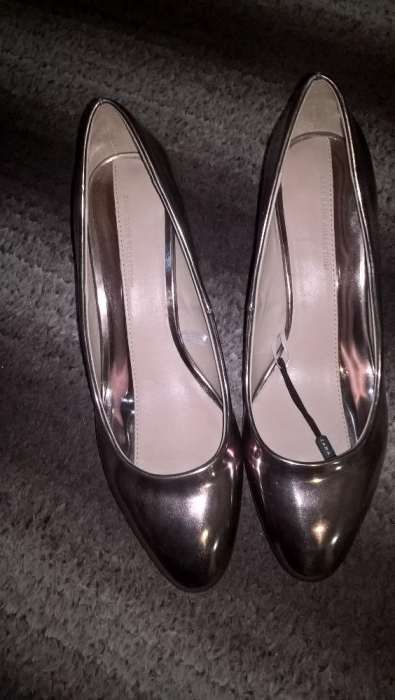sapatos zara 40 novos