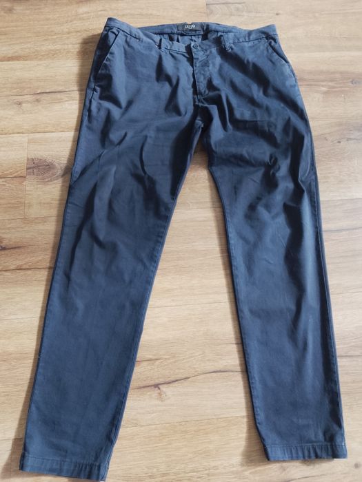 Liu Jo eleganckie spodnie męskie r. 56