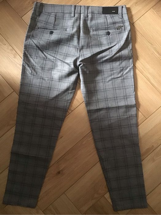 Spodnie eleganckie jogger