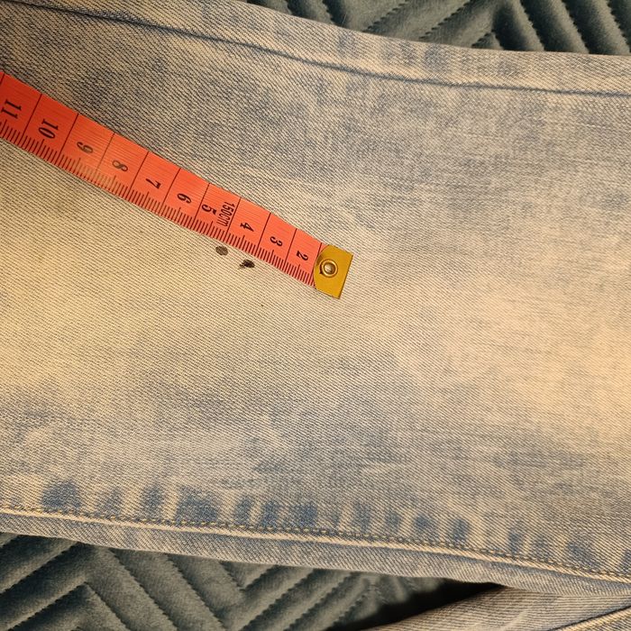 Jeansy Stradivarius