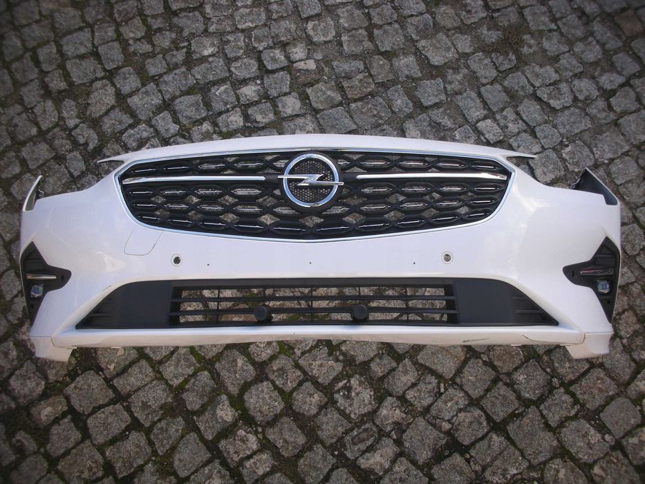 Бампер передній Opel Insignia B та інші Опель шрот розборка запчастини