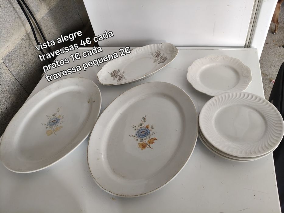 Louça variada usada