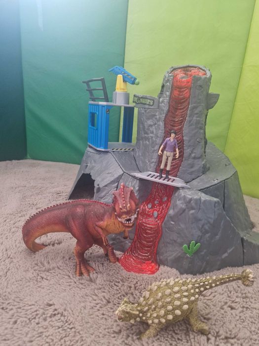 Schleich duża ekspedycja wulkan dinozaury