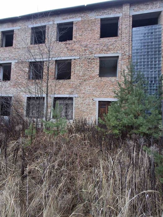 Продаж комерційного приміщення поблизу м.Кременець