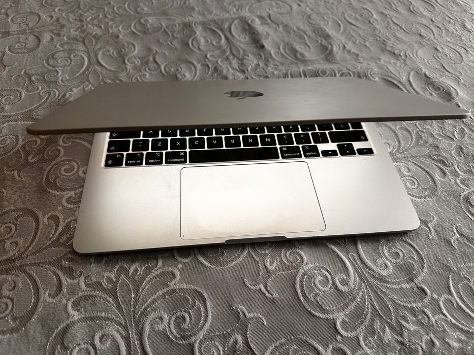 MacBook Air M2 2022 8GB/256GB lekki, szybki, zadbany i gotowy do pracy