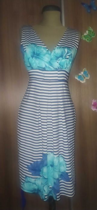 Платье   летнее .