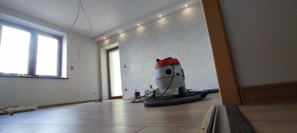 Malowanie i gładzie natryskowo. Remonty-wykończenia wnętrz.