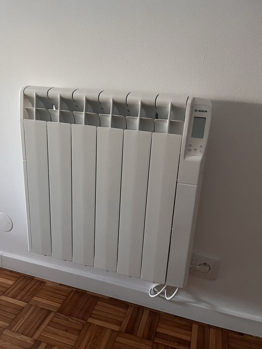 Emissor térmico FLUIDO BOSCH (painel digital)