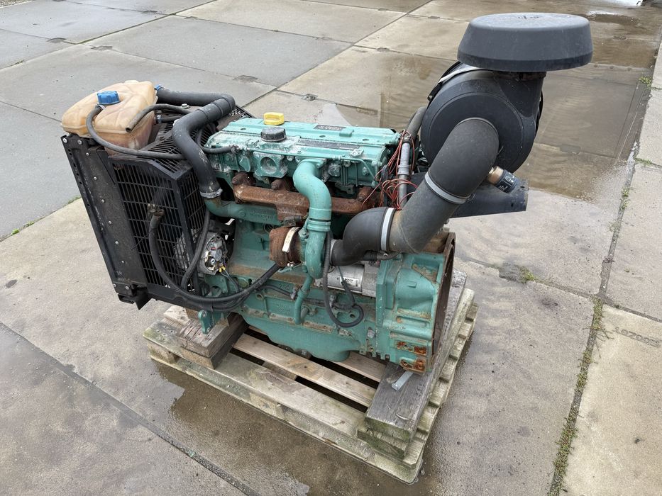 Silnik VOLVO PENTA TD520 GE koparka ładowarka przesiewacz