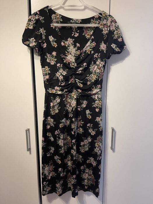 Sukienka Mango w kwiaty vintage boho