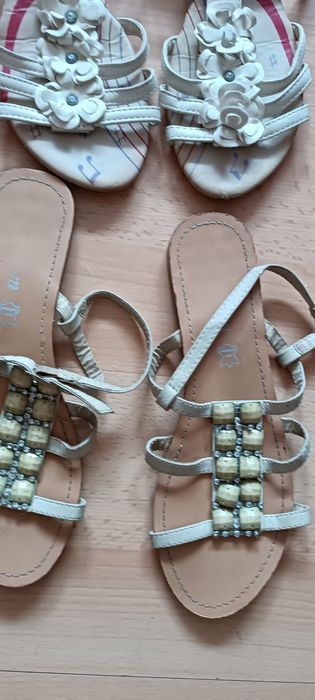 Zestaw sandałów damskich