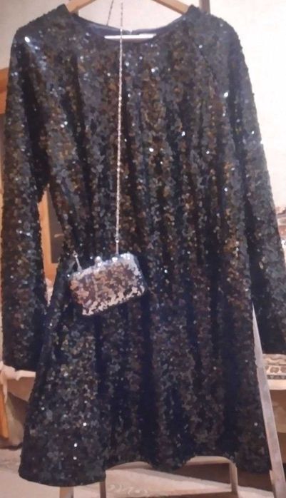 Сукня з паєтками та сумочка Total shine look