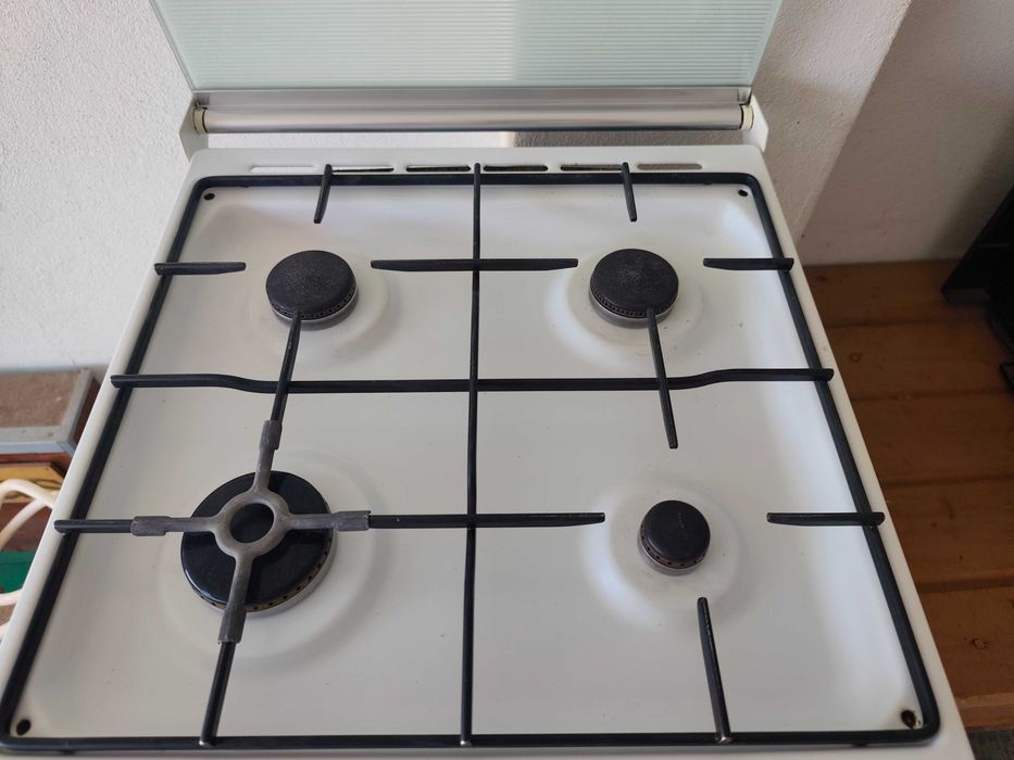 Fogão com forno a gaz