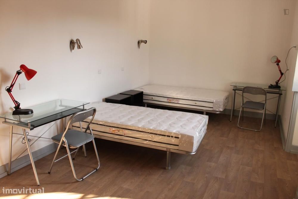 Quarto - localizado em Baixa Coimbra