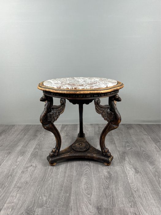 Антикварний стіл в стилі Ампір