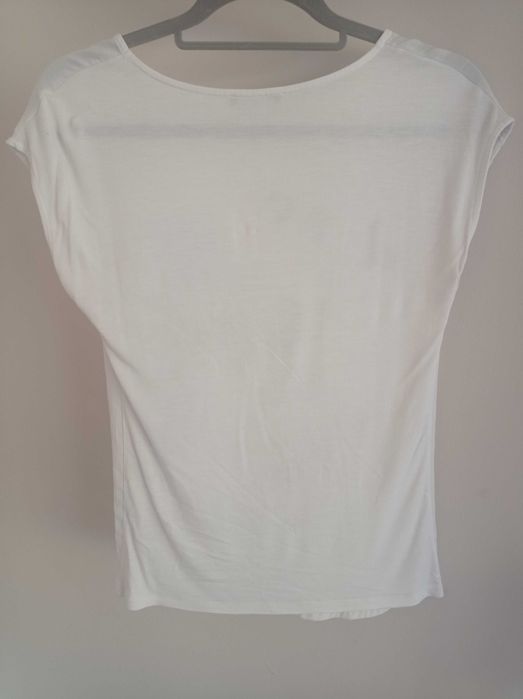 Biała bluzeczka M.(czytać wymiary)