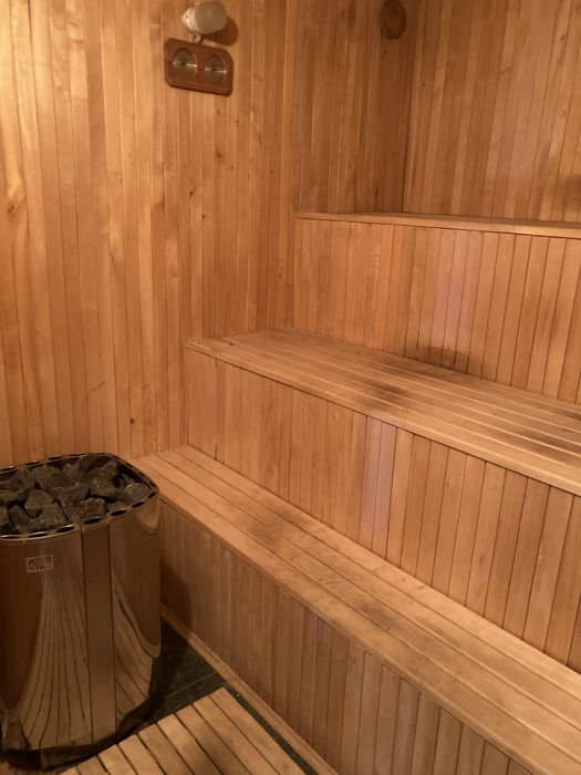 Продаж нового будинку в центрі смт Макарів