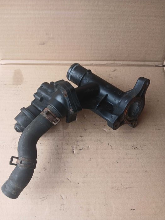 Rura wodna magistrala wody Renault Trafic III Opel Vivaro B 1.6 dCi oryginał 110600686R