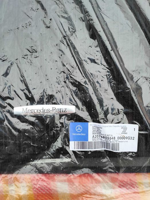 Oryginalne dywaniki Mercedes W207 C207 A207