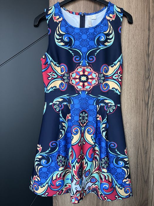 Rozkloszowana sukienka boho/orientalna Body Flirt 36/38