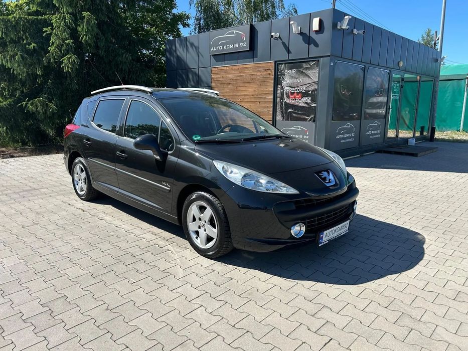 Peugeot 207 Benzyna Manual Mały Przebieg