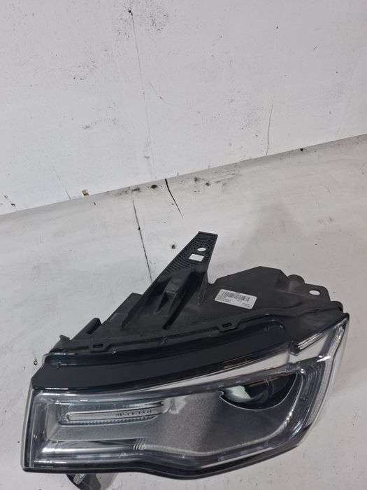 JEEP GRAND CHEROKEE WK2 LIFT lampa lewy przod przednia Europa WLKP