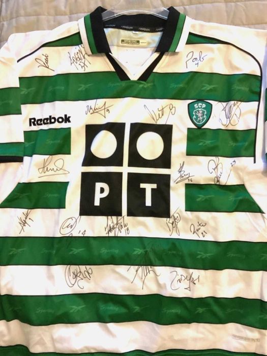 Camisola Oficial Sporting Autografada (17 autógrafos - Plantel Final Taça UEFA) - Época 2004/2005