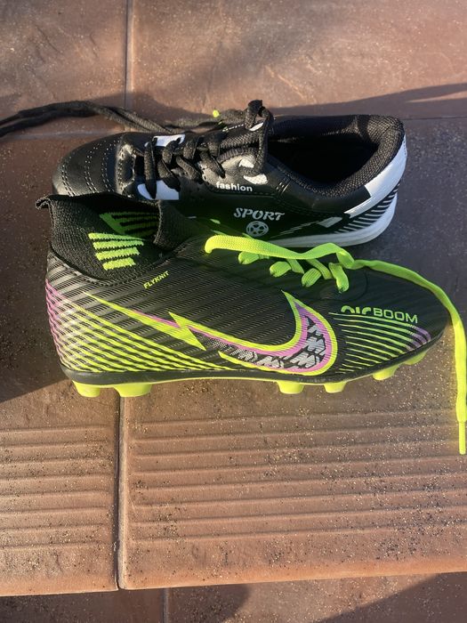 Взуття для футболу