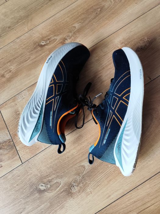 Asics Gel Cumulus rozmiar 42