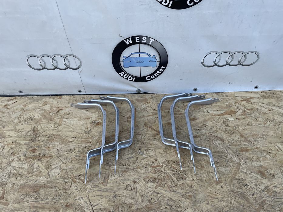 Кріплення крила металеве Audi A6 C8 кронштейн кріплення крила ауді А6