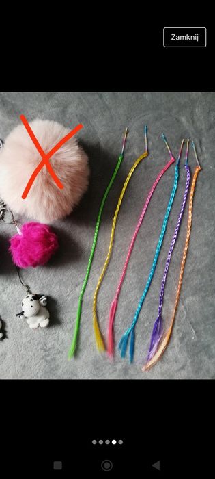 Bryloki, pompony, zawieszki warkocze