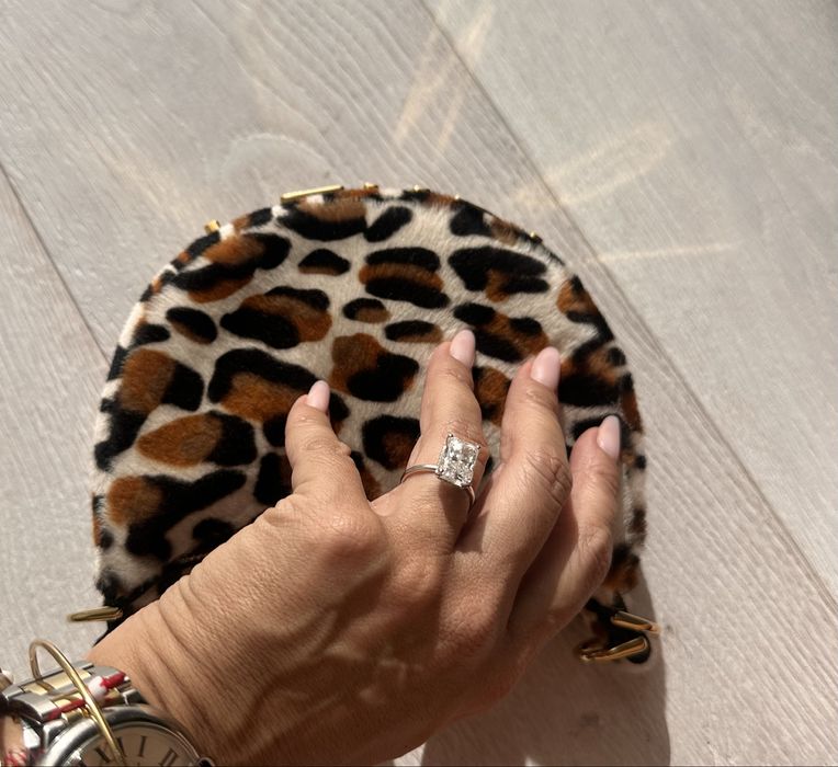 Anel de Luxo com diamante de 5.02 ct IGI em ouro branco 18 K