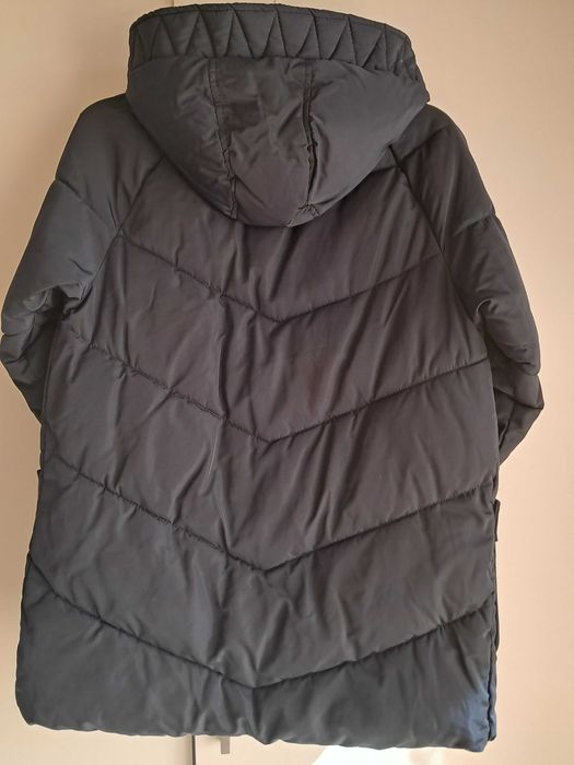 Blusão Acolchoado Azul-Marinho com Capuz – Como Novo!