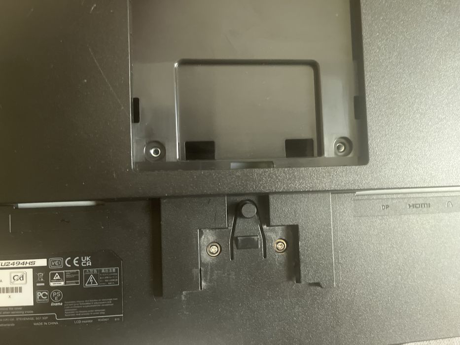 Monitor iiyama z uchwytem