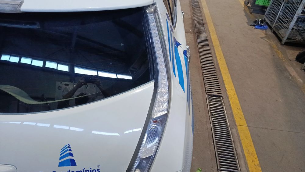 Farolim direito NISSAN Leaf EV (ZE0)