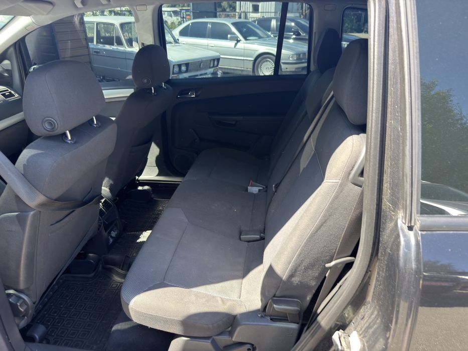 Opel Zafira 2009 1.6