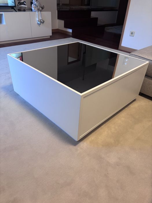 Mesa centro com espelho