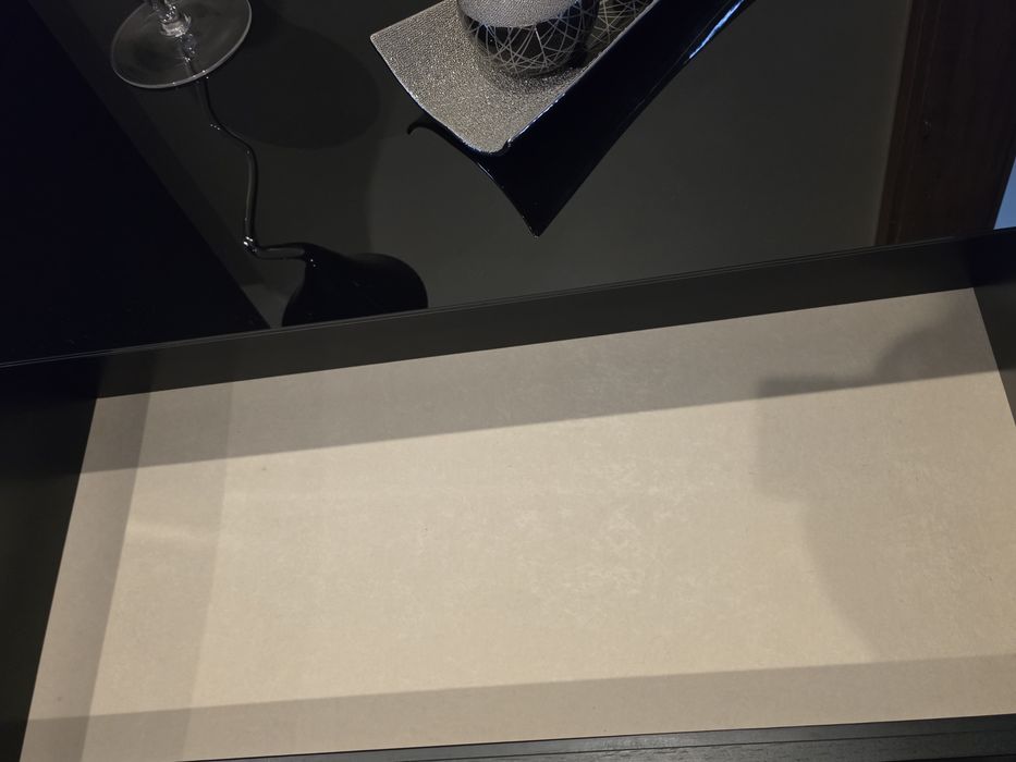 Mesa de Centro Moderna - Preto Brilho c/ Gaveta Forrada
